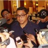 Dede Yusuf Effendi saat diwawancara sejumlah wartawan terkait isu penjualan gunung Ciremai.